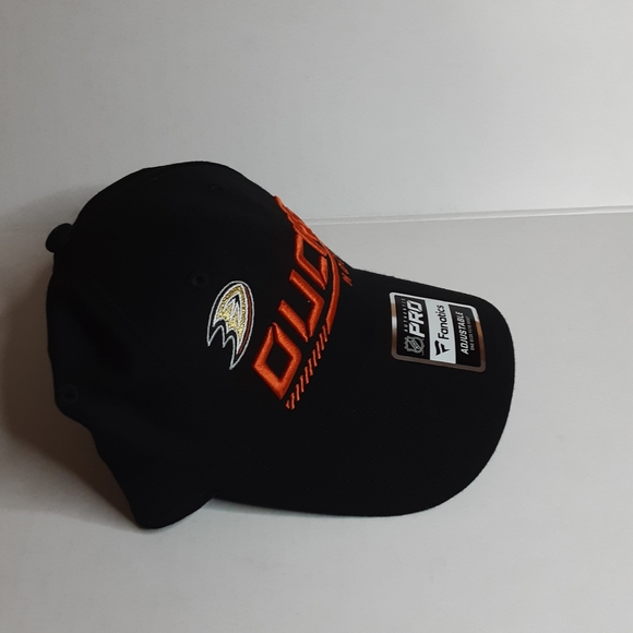 Anaheim Ducks Fanatics Branded Authentic Pro Adjustable Hat NWT - Picture 3 of 7